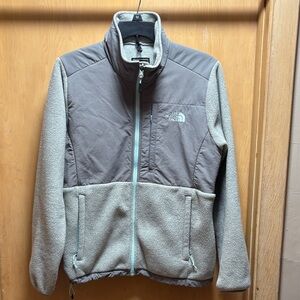 Women’s North Face gray fleece jacket. Medium. Good shape.